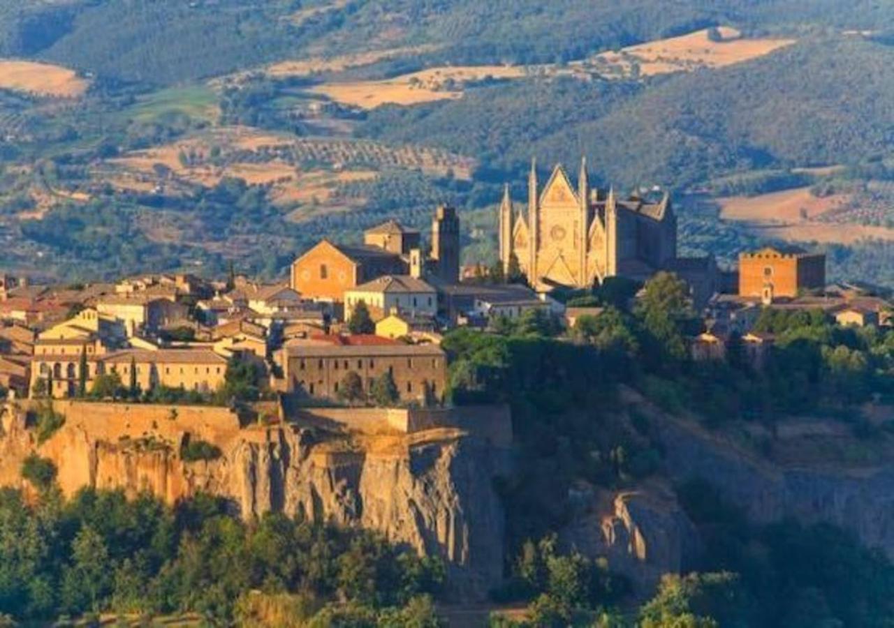 Hotel La Nuova Pergoletta Orvieto Extérieur photo